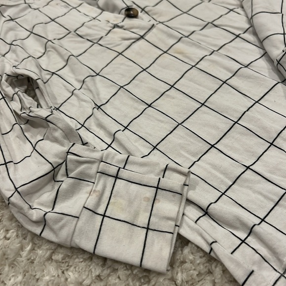 Lou Lou & Company 12-24 month window pane set - Picture 4 of 4